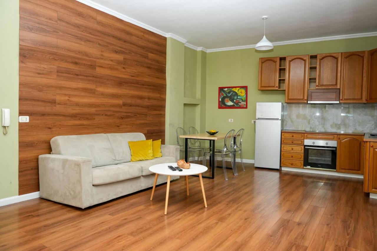 Cozy Apartment In The Heart Of Tirana ! מראה חיצוני תמונה