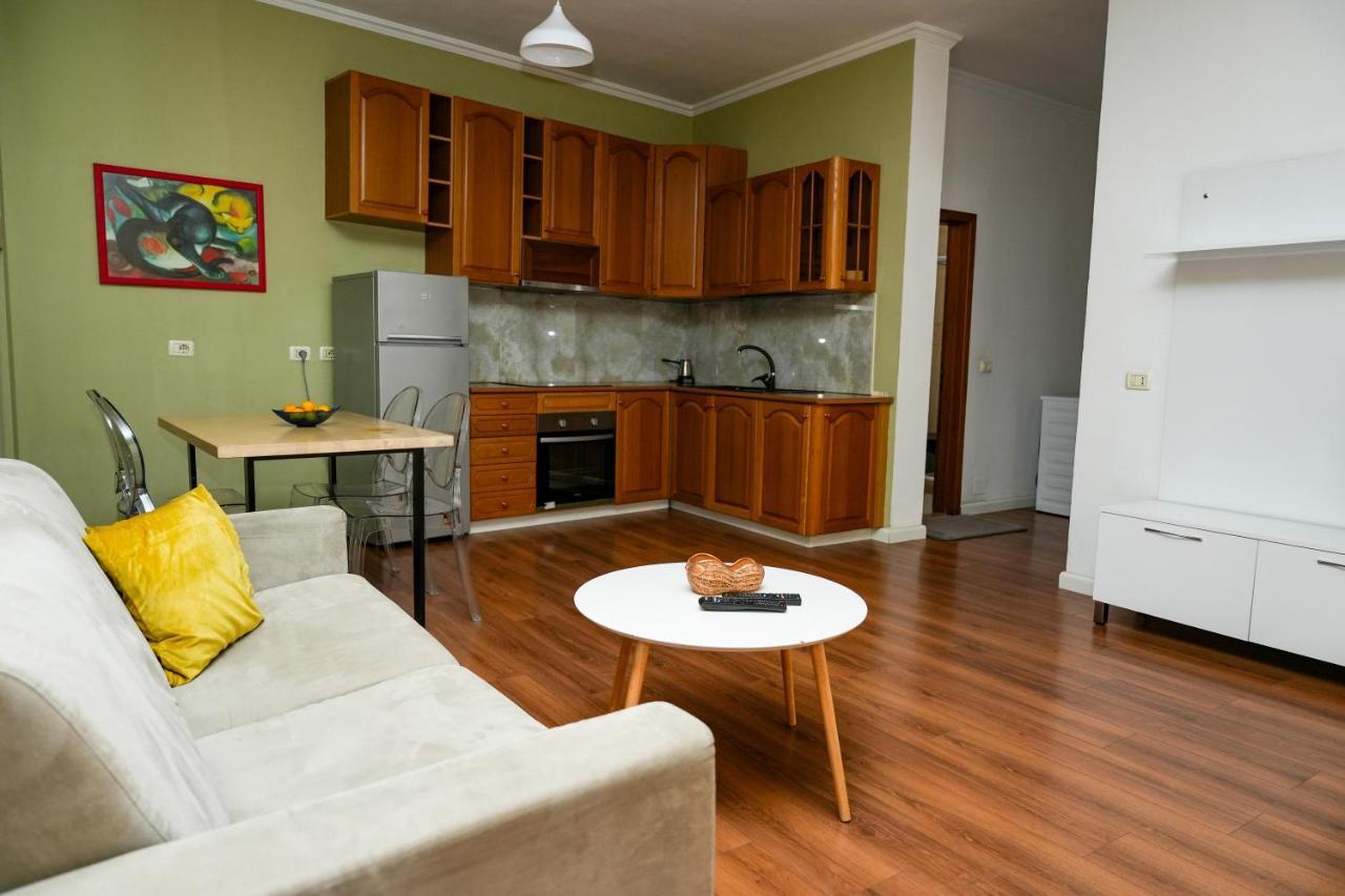 Cozy Apartment In The Heart Of Tirana ! מראה חיצוני תמונה