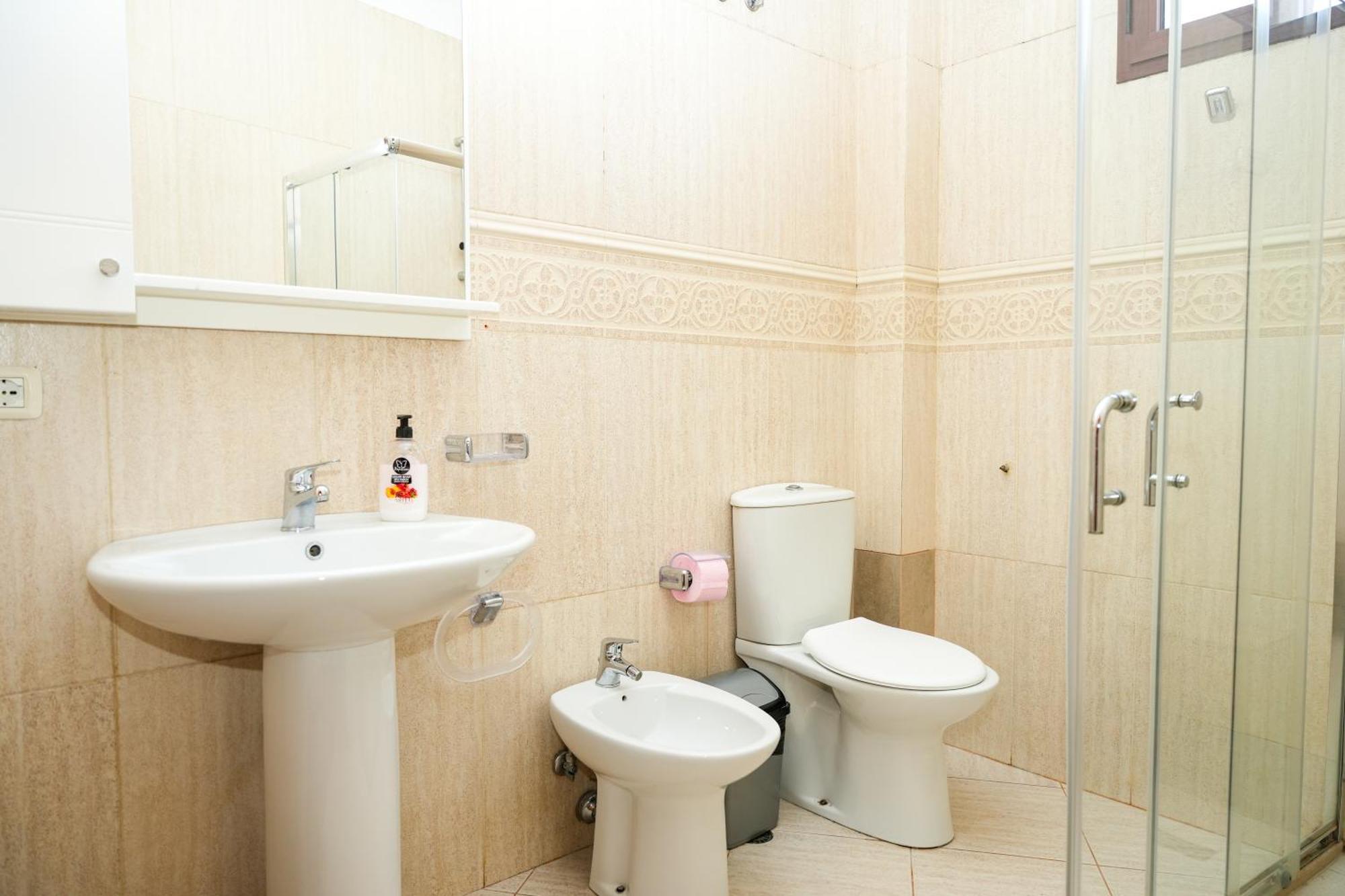 Cozy Apartment In The Heart Of Tirana ! מראה חיצוני תמונה